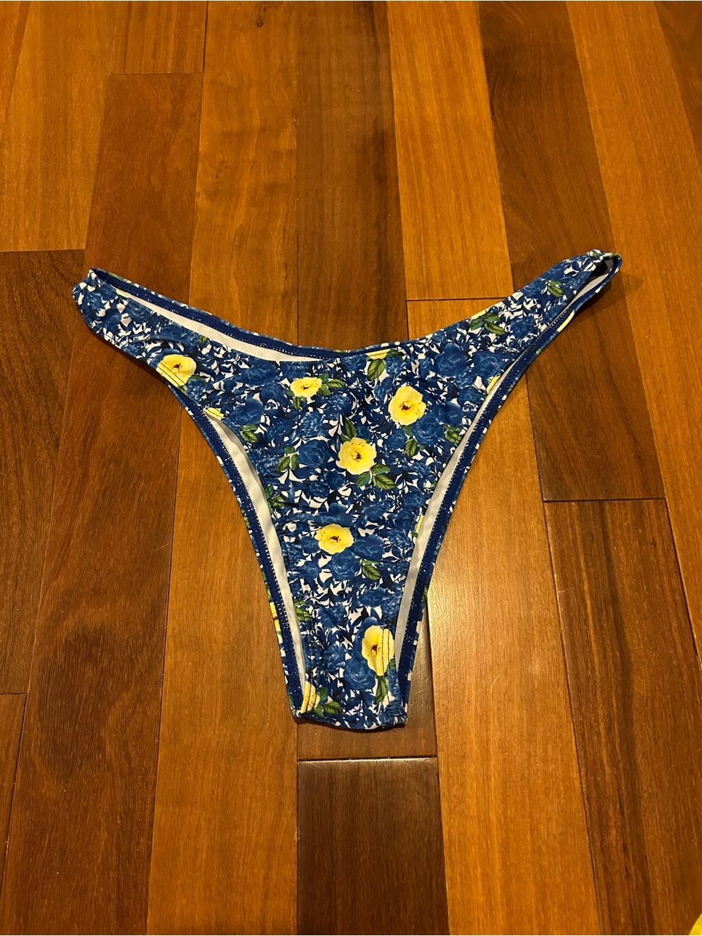Blue Floral Bikini Bottom with Yellow Flowers size L NWOT
